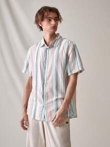 Manfinity RebelGame 鬆身男士條紋鈕領休閒襯衫 - 彩色 - 查看 5