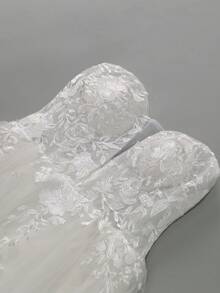 无肩带贴花性感婚纱