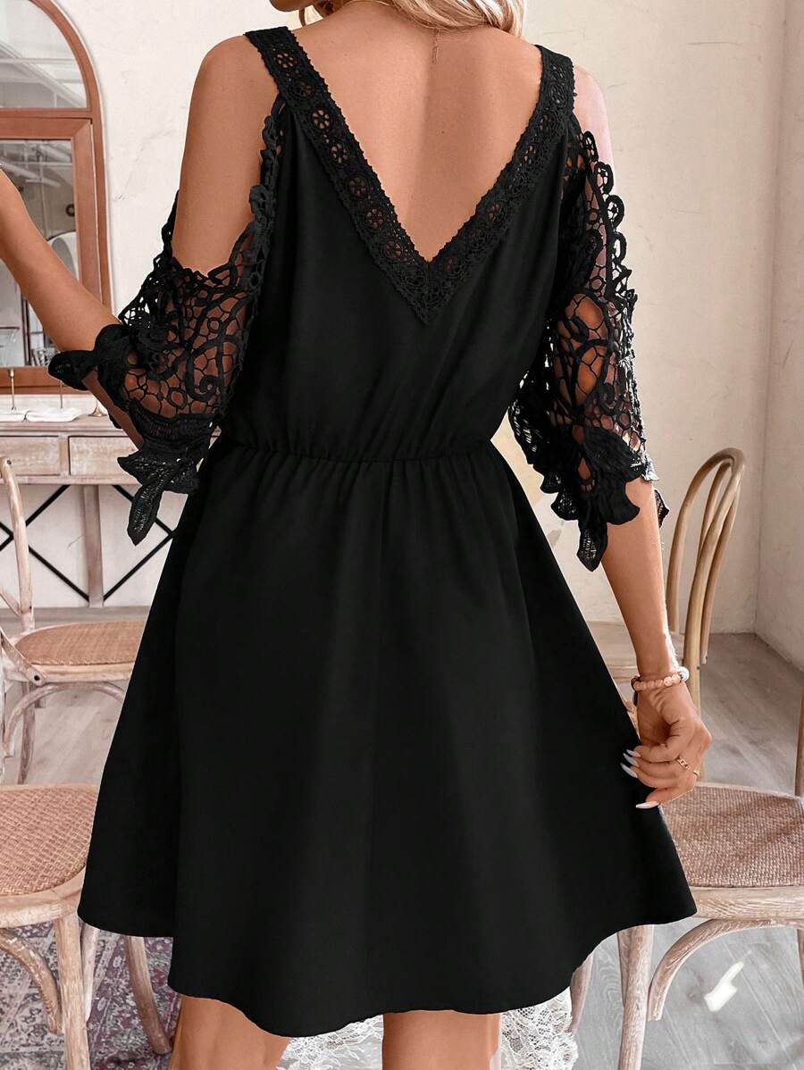 SHEIN Frenchy Damski Sznurówka Bez ramion Sukienki Lato Sukienki , Letnia sukienka , Boho , Sukienka w kwiatki , Lato , Sukienka na co dzień , Elegancki Sukienki - Czarne - Zobacz 1