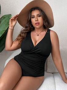 SHEIN CURVE+ Summer Beach Plus Size Solid Color Pleated Slim Fit One-Piece Swimsuit - Black - View 5