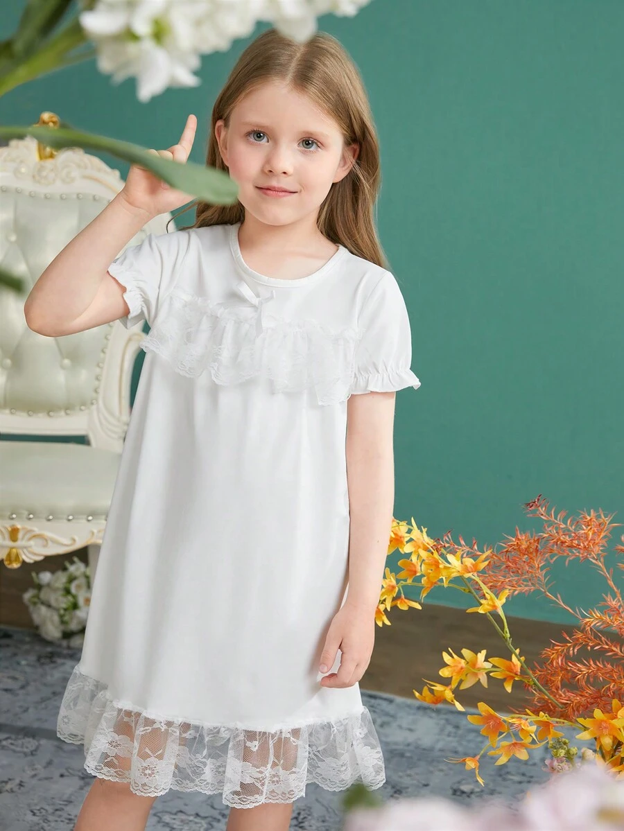Little Girl's Solid Color Lace Splicing Short-Sleeved Dress Home Wear - White - View 1