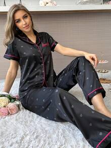 Ensemble pyjama avec Top à manches courtes et pantalon avec imprimé cœur, broderie lettres et blocs de couleurs - Noir - Voir 3