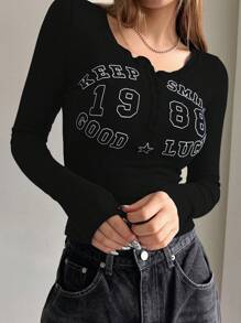 DAZY 女士紧身长袖T恤，半开襟纽扣，圆领，字母印花，秋季学院风上衣，长袖女式上衣，图案T恤 - 黑色 - 查看 3