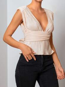 RueChic 女款深v領褶皺襯衫