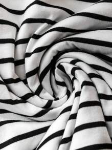 SHEIN LUNE 大尺碼女裝條紋短袖t恤 - 黑與白 - 查看 5