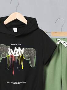 SHEIN Set cu glugă cu mânecă scurtă și pantaloni conici pentru băieți tineri, cu slogan cu controler de gaming, lejer, casual
