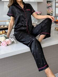 Ensemble pyjama avec Top à manches courtes et pantalon avec imprimé cœur, broderie lettres et blocs de couleurs - Noir - Voir 4