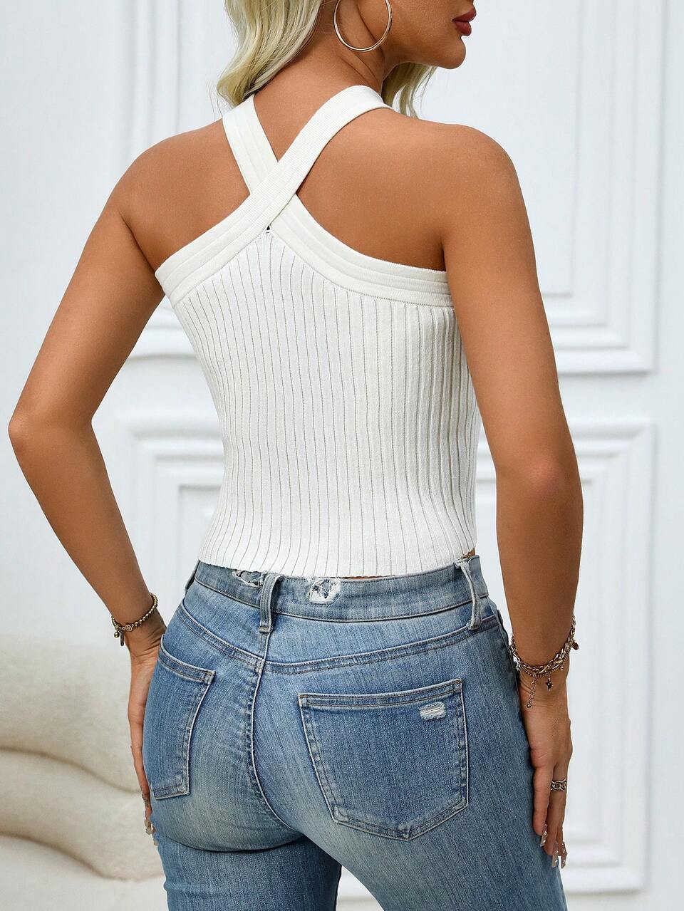 Women's Solid Color Crop Halter Knit Top