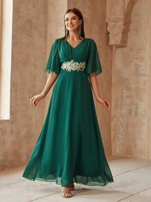 SHEIN Belle Vestido Longo Elegante Decote em V com Bordado e Aplicação na Cintura Marcada para Mulheres - Verde Escuro - Visão 1