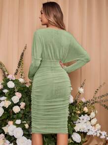 SHEIN 孕婦v領純色長袖洋裝 - 薄荷綠 - 查看 2
