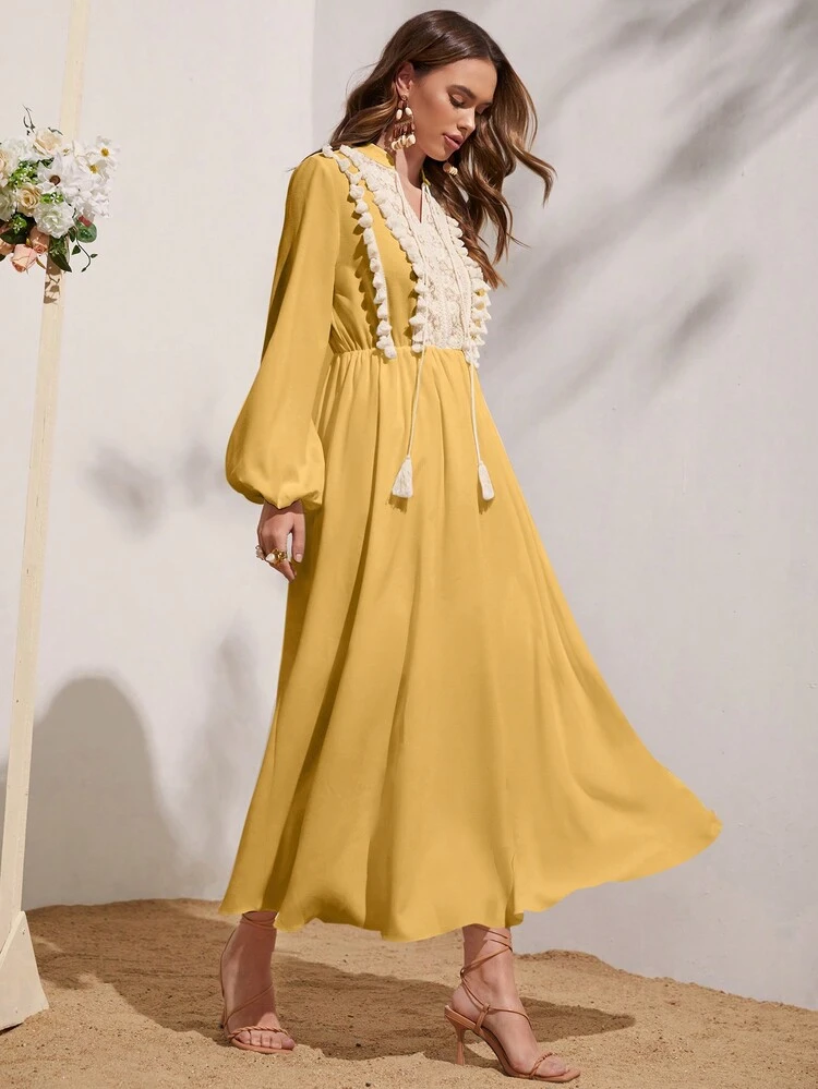 Women's Lantern Sleeve Dress With Tassel Decoration