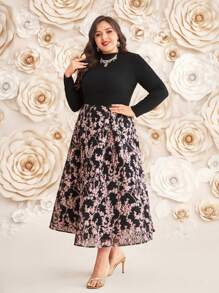 Modelyn Plus Size Solid Color Top And Floral Print Skirt Two-Piece Set 2 Piece Set