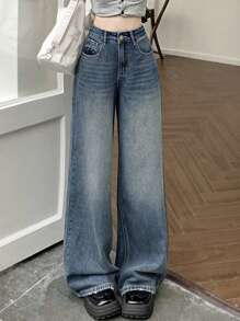 DAZY 女士寬鬆牛仔褲,帶有心形印花設計