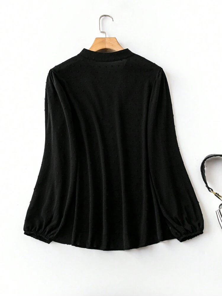 Women's Plus Size Notched Collar Long Sleeve Shirt