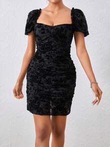 SHEIN Essnce Của phụ nữ Ngắn tay Xếp li Người yêu Đường viền cổ áo Đầm - màu đen - Xem 5