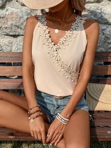 SHEIN LUNE 女性蕾絲修邊包裝式無袖背心 - 杏色 - 查看 5