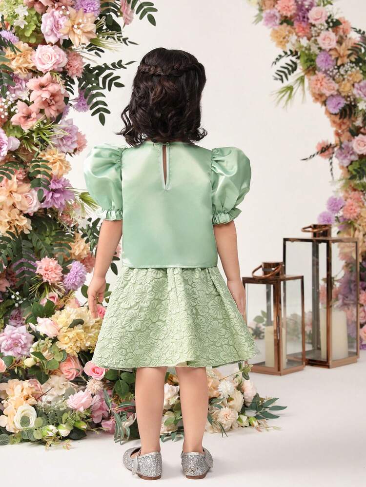 Young Girl Adorable Jeweled Decoration Blouse And Skirt Set