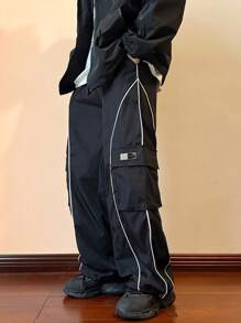 Claim Dot 男式字母贴花细节撞色滚边翻盖口袋侧边工装裤，长款宽松裤，适合送给丈夫、男朋友的礼物 - 黑色 - 查看 1