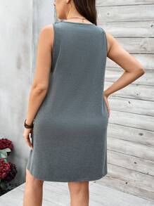 SHEIN LUNE 大尺碼女士休閒無袖抽象人物印花連衣裙 - 灰色 - 查看 2