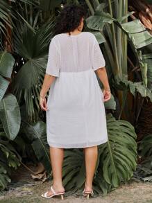 SHEIN Clasi Plus Size Embroidered Floral Detail Jacquard Dress - White - View 2