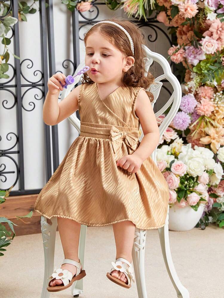 Baby Girl's Sleeveless Floral Jacquard Dress In Champagne Color, Perfect For Daily And Casual Wear, Spring And Summer