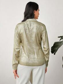 Mulvari 女士金属面料不对称下摆衬衫 - 金色 - 查看 2