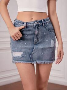 Forever 21 تنورة جينز نسائية بحاشية مهترئة ممزقة - الأزرق - مشاهدة 4