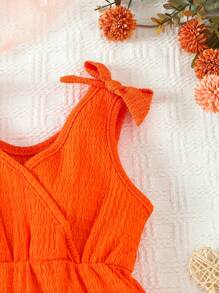 SHEIN 嬰兒女紋理肩結連體衣