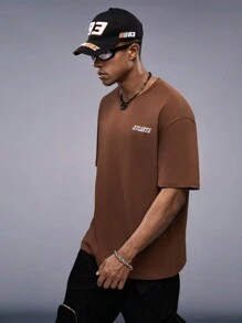 Manfinity RebelGame Oversized Men's Car & Letter Graphic Drop Shoulder T-Shirt - Brown - View 4