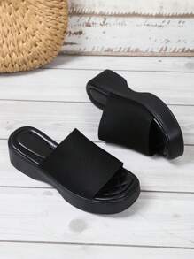 女士时尚透气网眼坡跟一脚蹬穆勒鞋，2024 年春夏新款格子图案设计，舒适休闲拖鞋