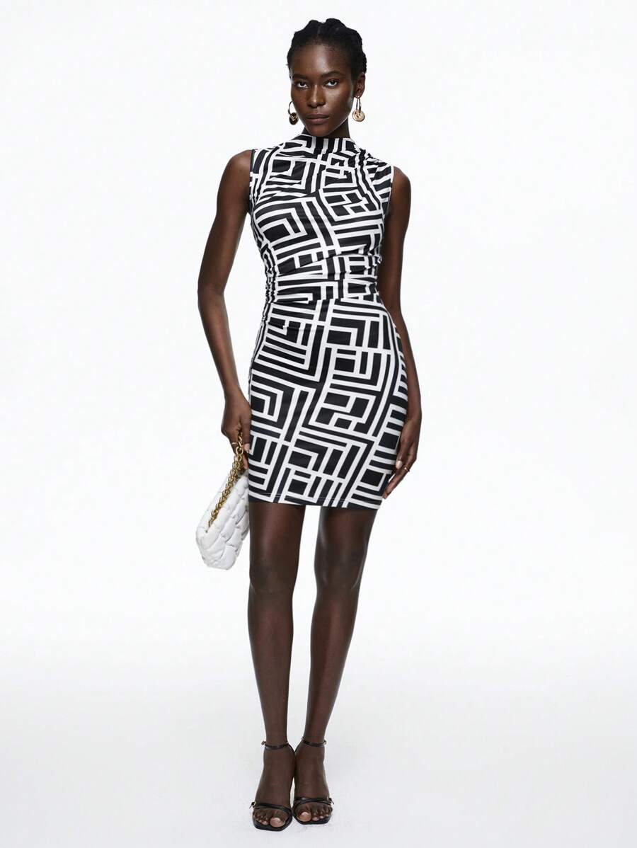 Maija Của phụ nữ Đứng cổ áo Hình học In Váy không tay - Đen và trắng - Xem 1