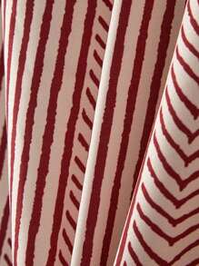 Manfinity Homme Men's Short Sleeve Shirt With Geo Pattern, Slim Fit Button Up Collar Graphic Shirt, Men Retro Shirt, Men Stripe Button Up Shirt, Cuban Shirt Men, Men's Beach Shirt - Red - View 5