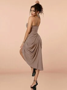 Diamond Chain & Pleated Slim Fit Cocktail Dress With Bustier Design - Brown - View 2