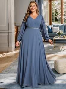 EVERPRETTY Plus Size Elegant Chiffon Long Sleeve V-Neck Rhinestone Decor Bridesmaid Evening Gown - Dusty Blue - View 1