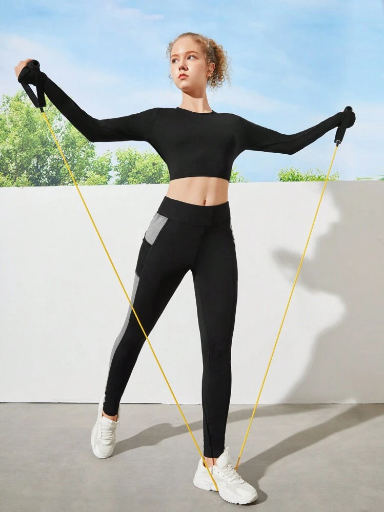 SHEIN Top Corto De Cuello Redondo Para Adolescente Con Diseño De Agujero Para El Pulgar - Negro - Añade 4
