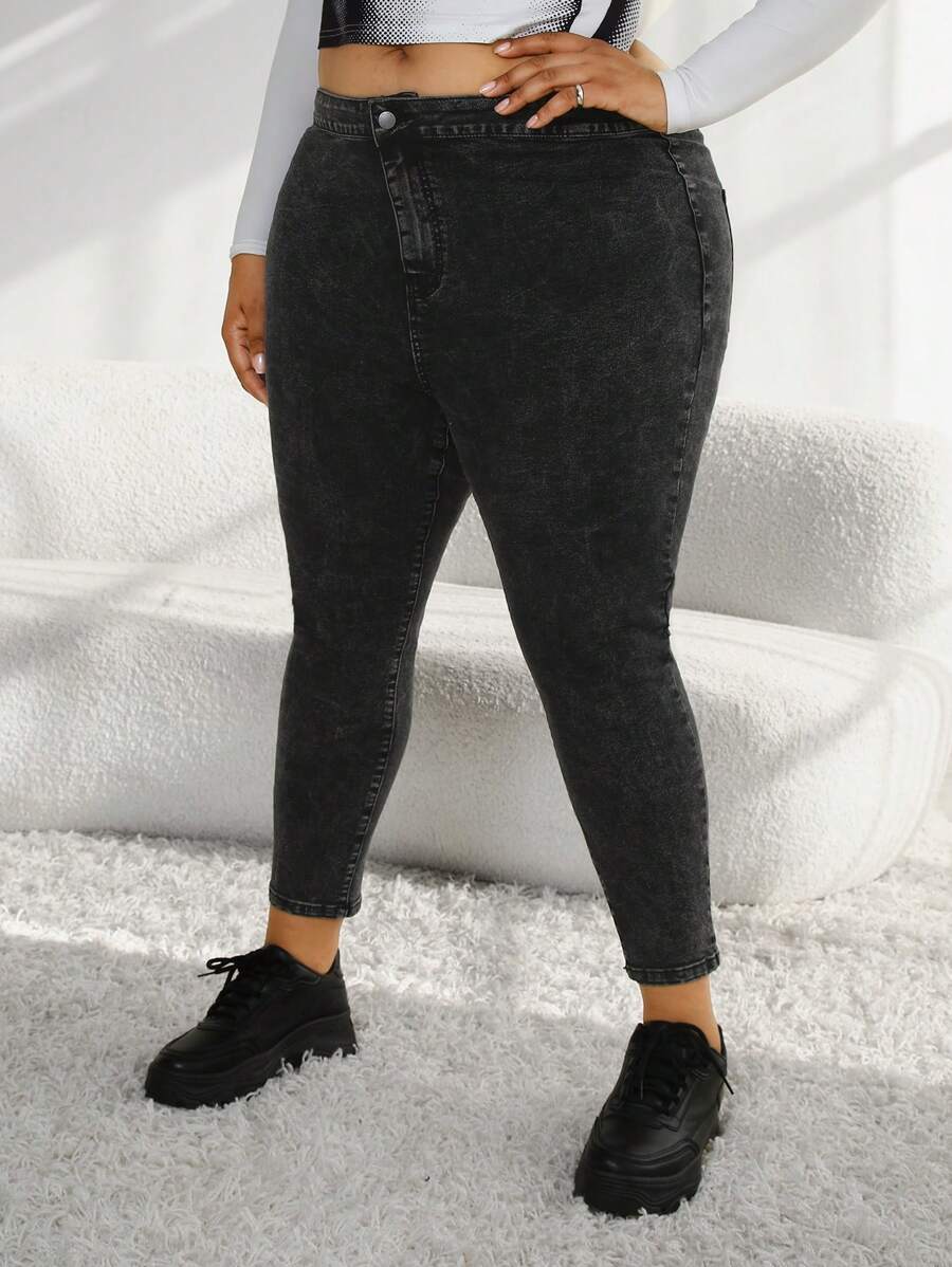 SHEIN CURVE+ 大尺碼單色修身牛仔褲 - 灰色 - 查看 1