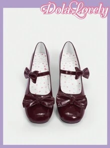 Dola Lovely 女裝漆皮鞋,圓頭粗跟高跟鞋,心形蝴蝶口音,低幫瑪莉珍風格,時尚 - 紫紅色 - 查看 1