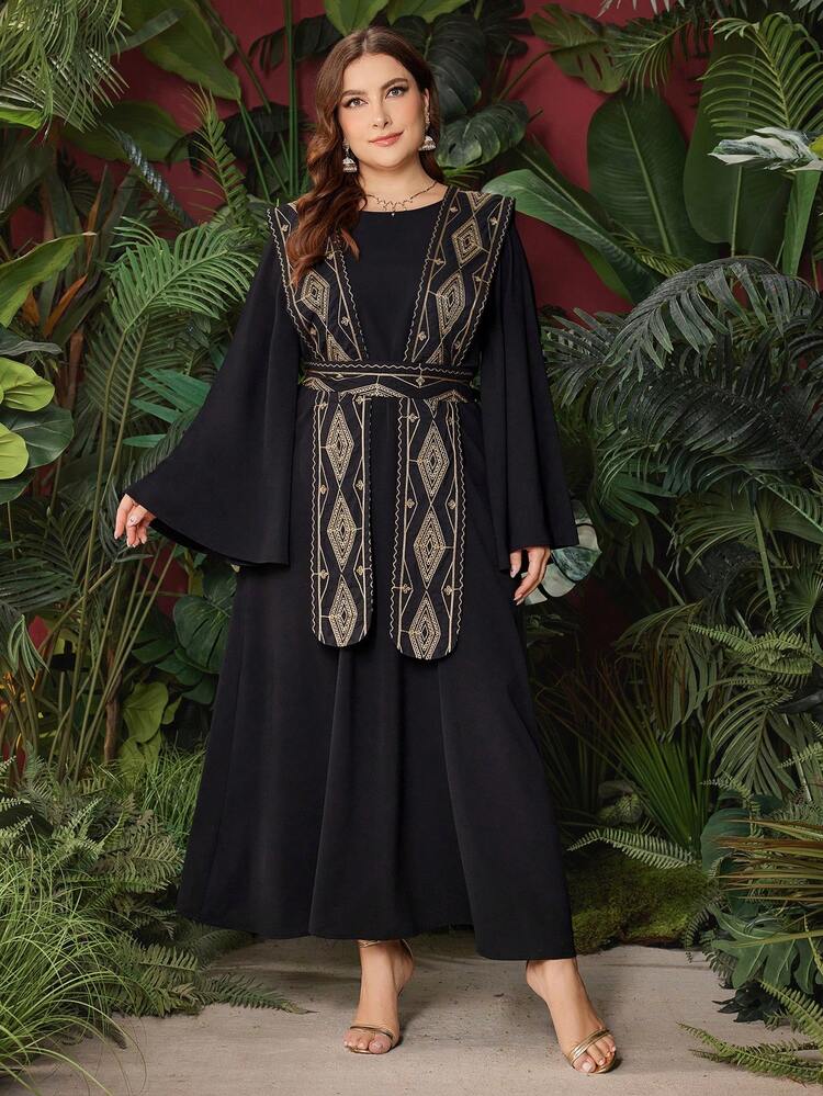 Plus Size Loose Fit Casual Two Pieces Set With Geometric Embroidery 2 Pieces Set