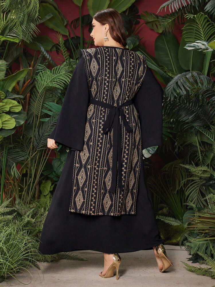 Plus Size Loose Fit Casual Two Pieces Set With Geometric Embroidery 2 Pieces Set