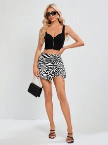 SHEIN Tall Falda Corta Asimétrica De Estampado De Cebra Con Pantalón Interior