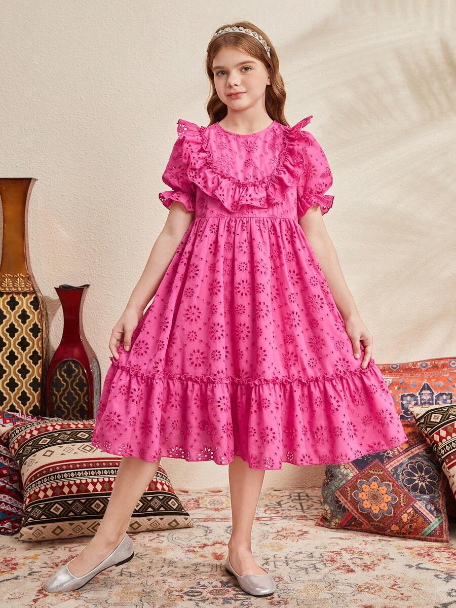 SHEIN Vestido De Manga Abullonada De Longitud Media Para Niñas Preadolescentes Con Cuello Redondo Bordado, Color Sólido Y Dobladillo De Volantes Para Ocasiones Informales - Rosa - Ver 1