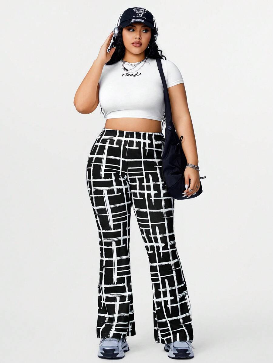 SHEIN Coolane Women's Plus Size Allover Print Flare Leg Pants - Black and White - View 1