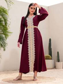 Al Najma 勃艮第红色女式长袖刺绣 V 领阿拉伯长裙 - 酒紅色 - 查看 3