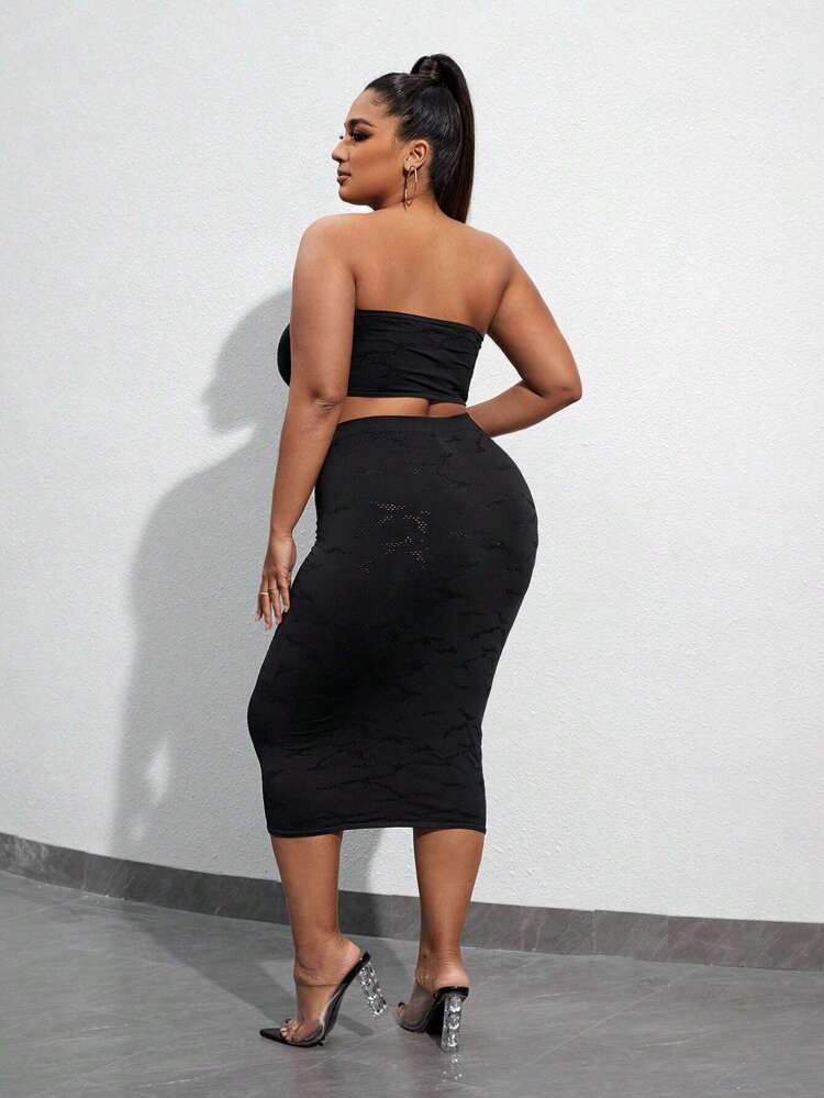 Plus Size Women's Seamless Texture Strapless Crop Top And Skirt Co-Ord Set