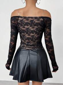 SHEIN Privé 女性浪漫蕾絲露肩長袖t恤,情人節禮物 - 黑色 - 查看 2