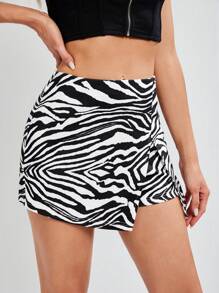 SHEIN Tall Falda Corta Asimétrica De Estampado De Cebra Con Pantalón Interior