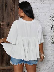 SHEIN VCAY Plus尺寸純色喇叭袖荷葉邊上衣 - 白色 - 查看 2