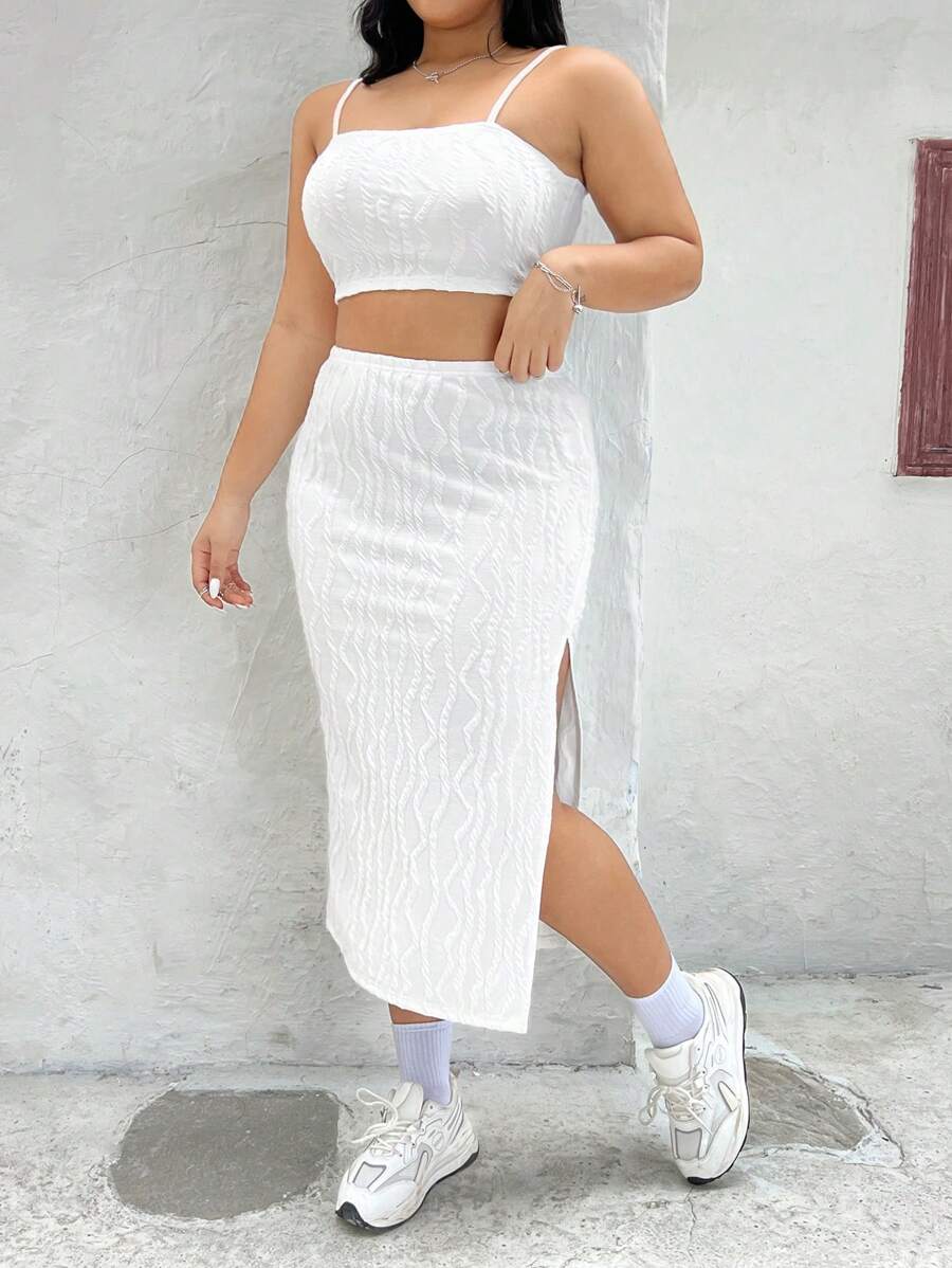CovetEZ 大尺碼紋理針織背心和裙子套裝 - 白色 - 查看 1