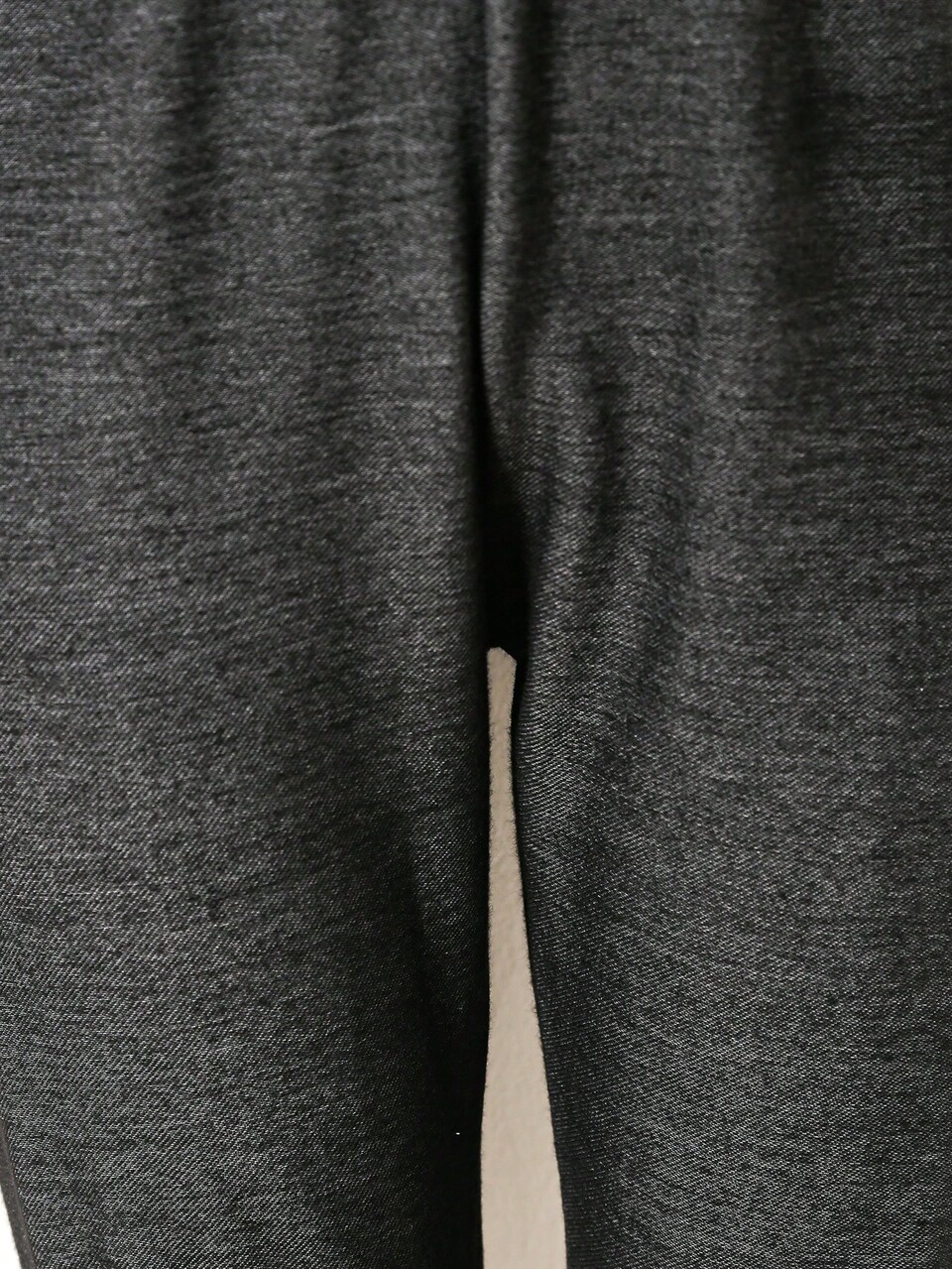 Tween Girl's Simple Fashionable Distressed Leggings