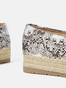 SheIn VCAY Women's Thick Sole Shoes